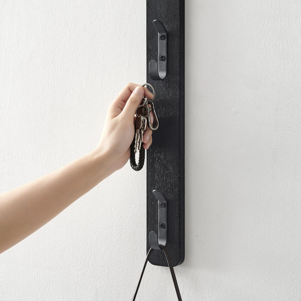 ACAZA Verticale Wandkapstok - Met 3 Haken - 6x67 Cm - Zwart 4 ACAZA Verticale Wandkapstok - Met 3 Haken - 6x67 Cm - Zwart - Afbeelding 4