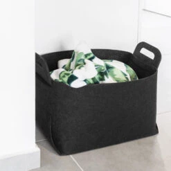 QUVIO Opbergmand / Organizer Vilt Rechthoek Groot - Gemêleerd Zwart 5 QUVIO Opbergmand / Organizer Vilt Rechthoek Groot - Gemêleerd Zwart -Woninginrichting Winkel 1000071791 0101