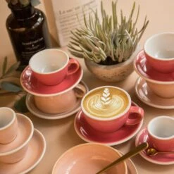 Egg Koffiekop Met Schotel - Set Van 2 - 150ml - Berry -Woninginrichting Winkel 1000093491 0103