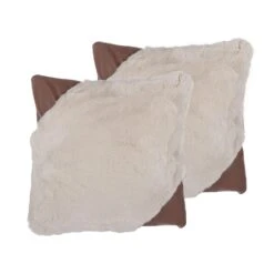 Beliani Sierkussen EHNAR - Beige Nepbont