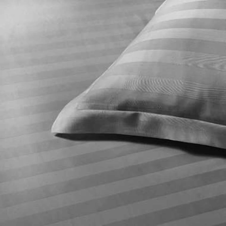 Papillon Dekbedovertrek Satijn Streep - 140x200/220 Cm - Grijs 3 Papillon Dekbedovertrek Satijn Streep - 140x200/220 Cm - Grijs - Afbeelding 3