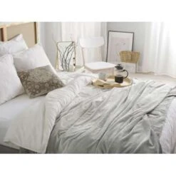 Beliani Plaid SAITLER - Grijs Polyester -Woninginrichting Winkel f47faaf8d70d4729b64d958c5381873a